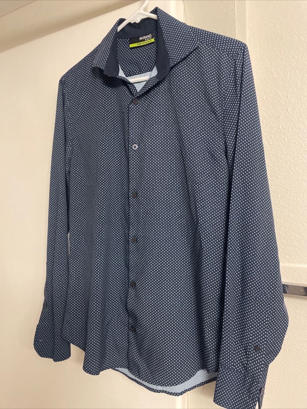 Murano Slim Fit Performance Long Sleeve Shirt Men Size Small